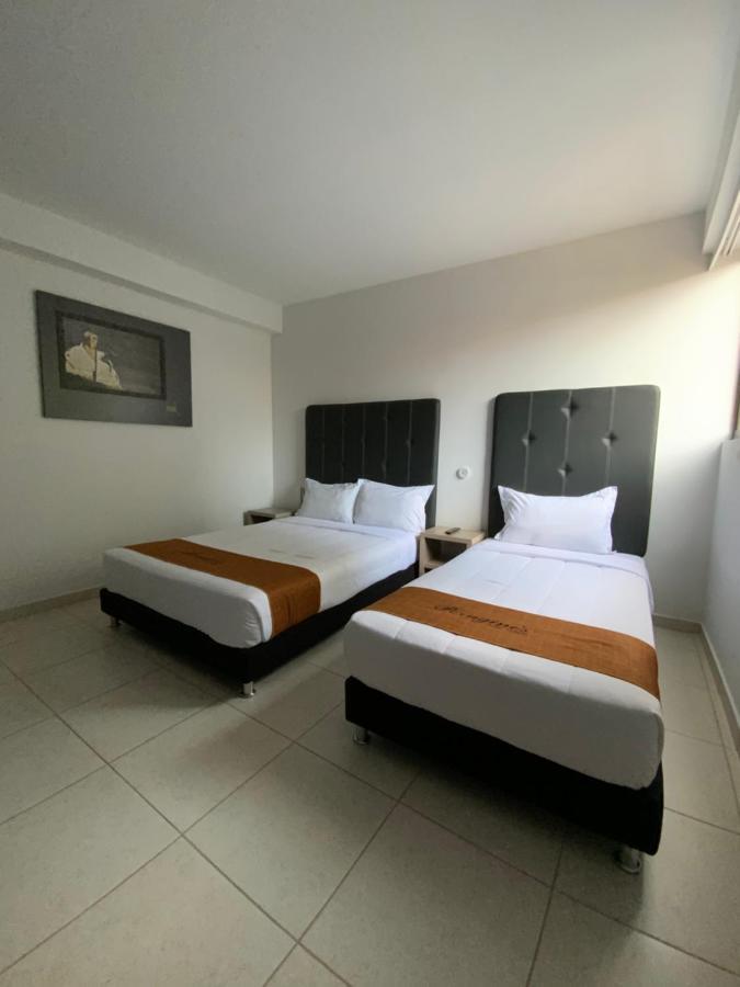 Perugino´S Hotel Galeria Popayan Bagian luar foto